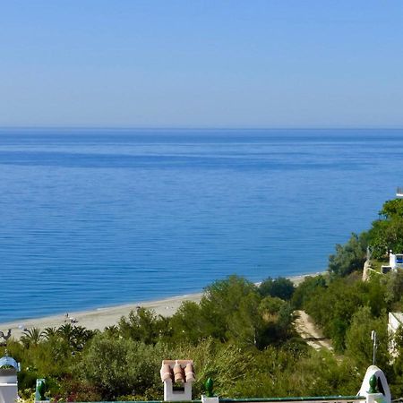 Pueblo Chimenea Villa Nerja Luaran gambar